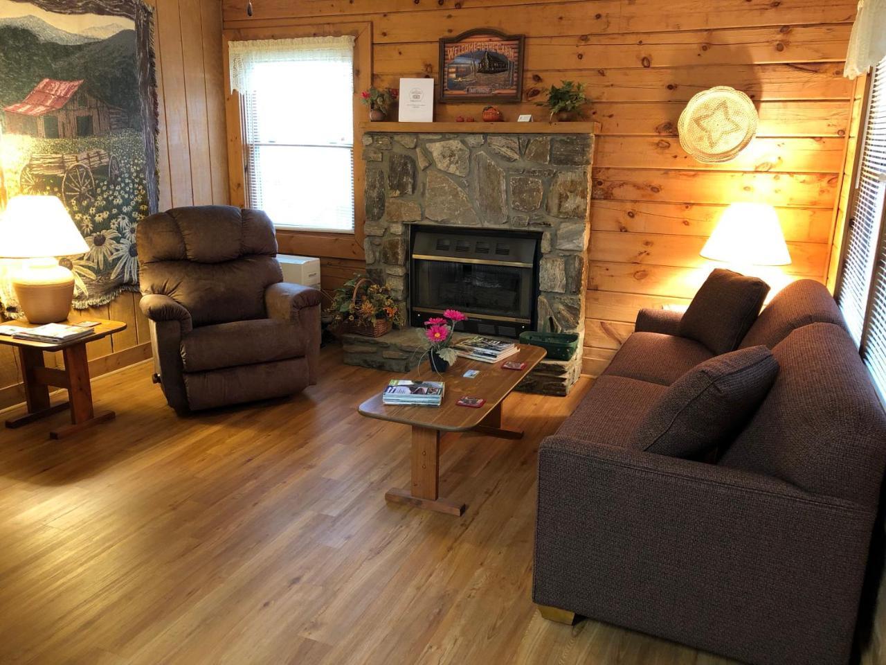 Misty Creek Log Cabins Maggie Valley Esterno foto